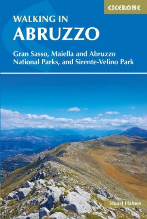 Walking in Abruzzo - Cicerone Press 